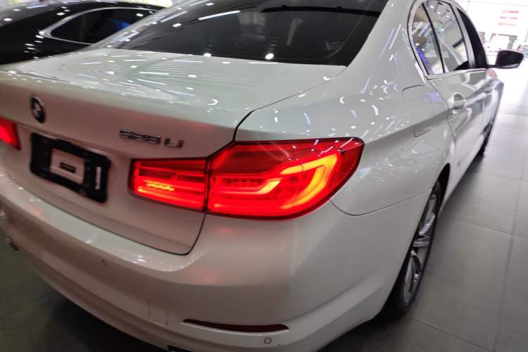 Used BMW 5 Series 2018 528Li Launch Special Edition Exterior 3