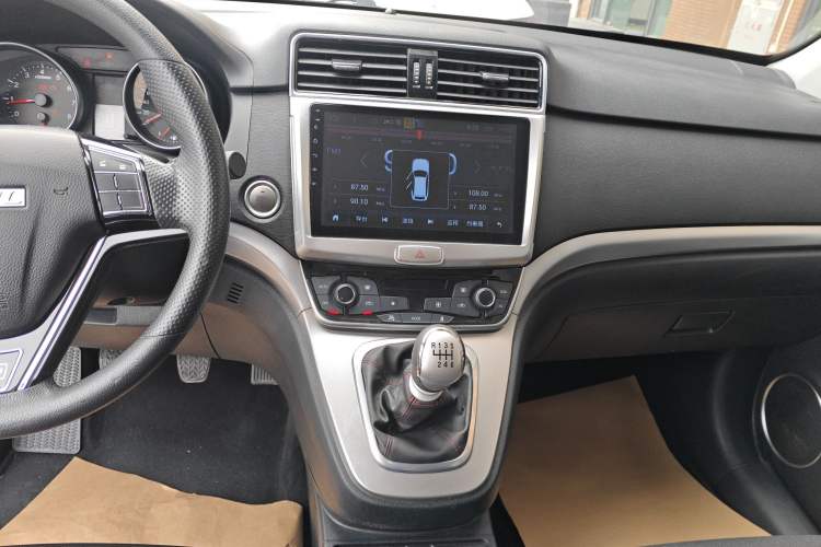 Used Haval M6 2019 1.5T Manual Two-Wheel Drive Urban Version China VI Standard
