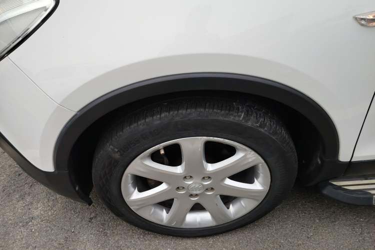 Used Buick Encore 2015 1.4T Automatic Two-Wheel Drive Urban Elite Version
