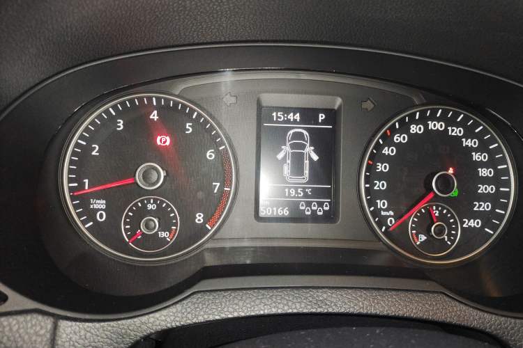 Used Volkswagen Sharan 2013 1.8TSI Comfort Model Euro IV
