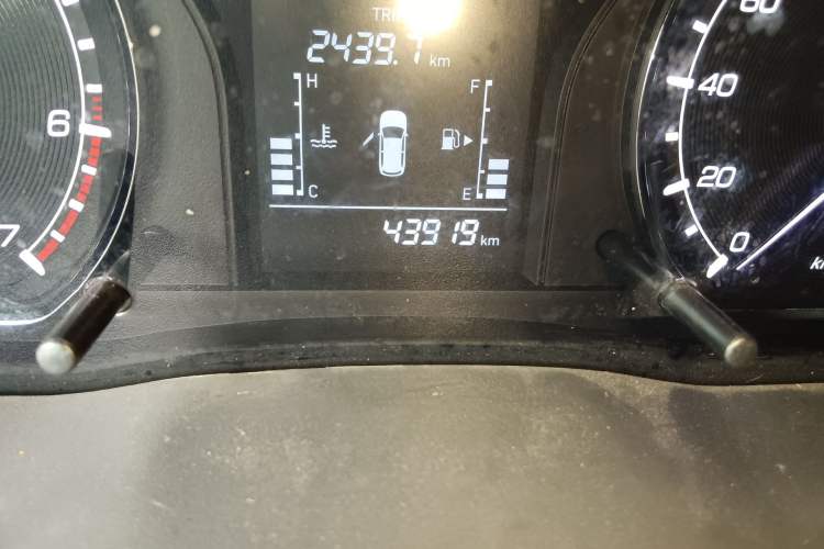 Used CHANGAN OSHAN X70A 2018 1.5L Manual Standard Edition
