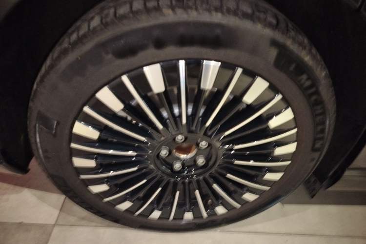 Used XPeng X9 2025 740 Ultra-Long Range Max