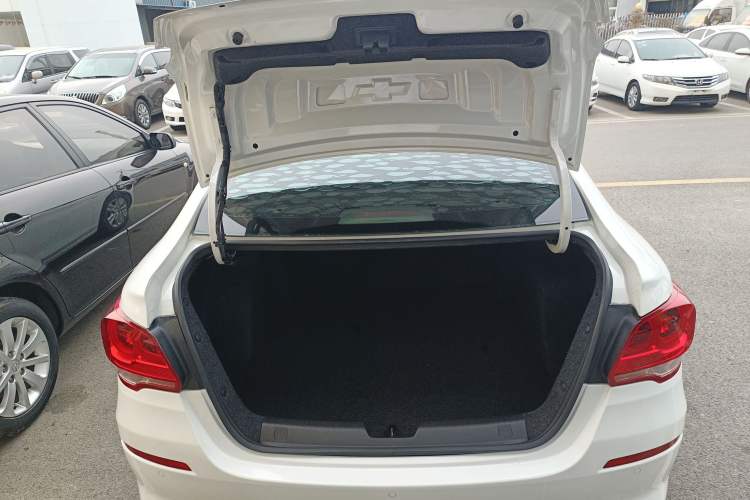 Used Chevrolet Cavalier 2016 1.5L Automatic Xinyue Edition Trunk