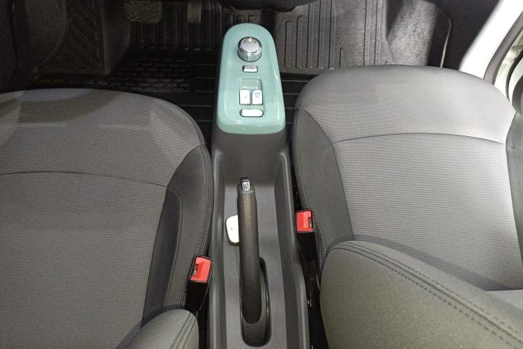 Used CHANGAN NEVO Lumin 2023 205km Xiangqin Version
