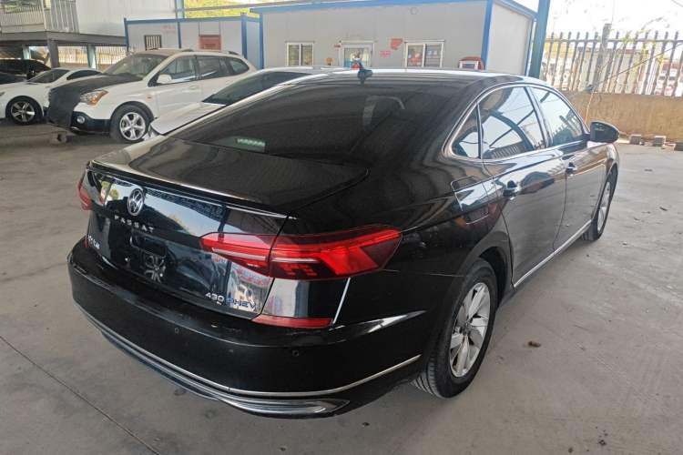 Used Volkswagen Passat New Energy 2022 Revised Version 430 PHEV Hybrid Elite Edition Rear Right 45 Deg