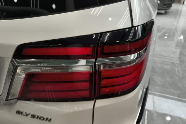 Used Honda Elysion 2016 2.4L Classic Edition