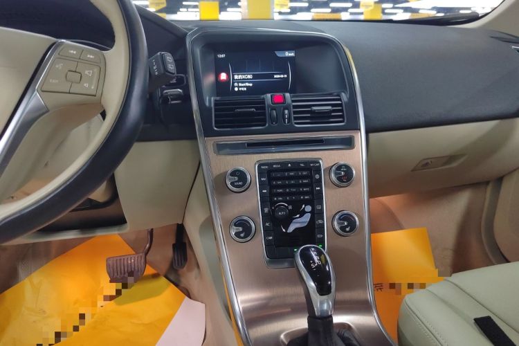 Used Volvo XC60 2015 T5 Smart Upgrade Model