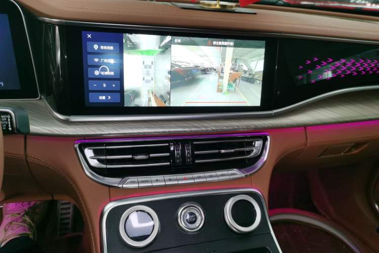 Used Hongqi H9 2023 2.0T Smart Connect Flagship Edition
