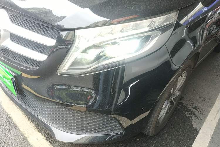 Used Mercedes-Benz V-Class 2021 V 260 Avantgarde Edition
