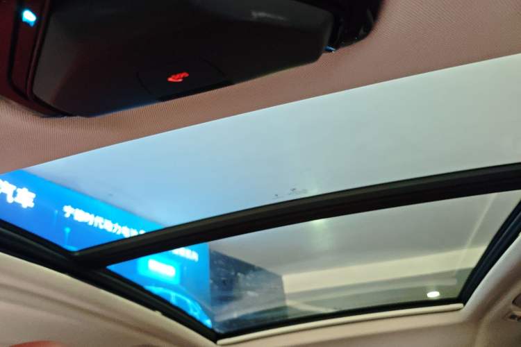 Used BMW iX3 2023 Leading Model Headliner