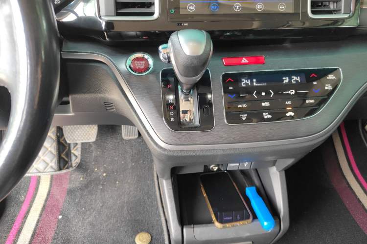 Used Honda Elysion 2016 2.4L Luxury Edition
