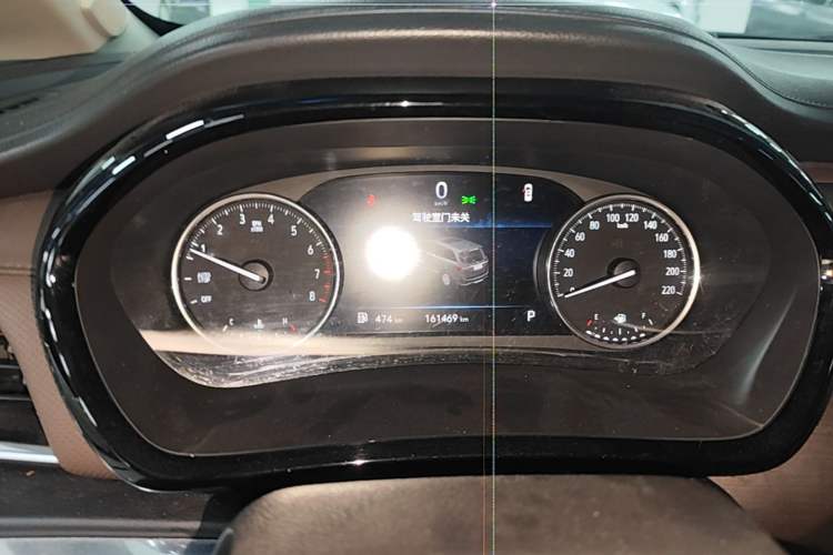 Used Buick GL8 2022 Land Cruiser Executive Class 652T Comfort Model Instrument Cluster