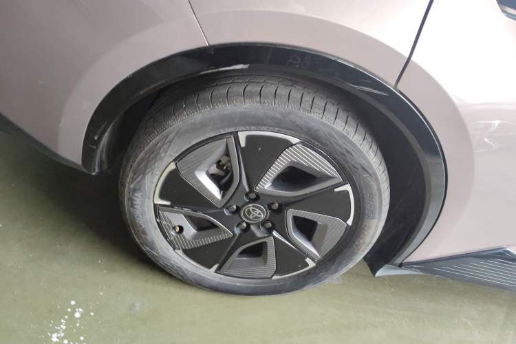 Used Toyota bZ3 2023 616 km Long-Range Premium