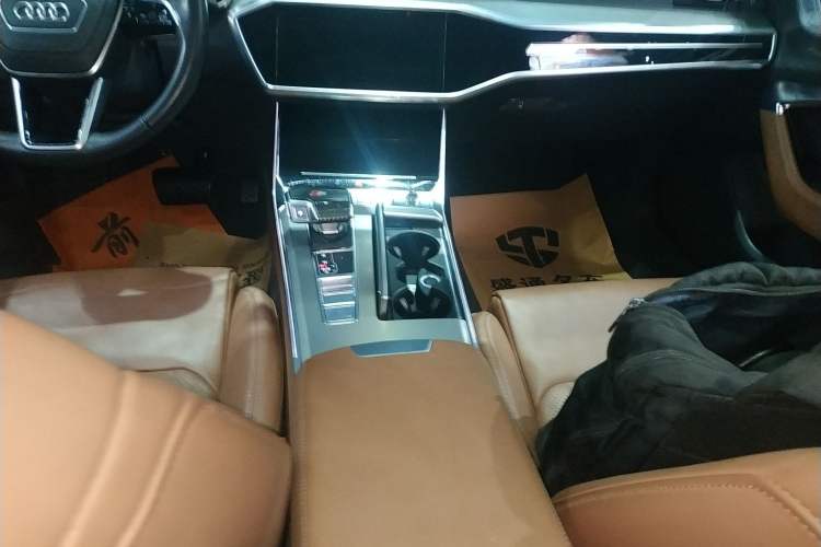 Used Audi A6L 2023 Revised 45 TFSI Prestige Elegant Edition
