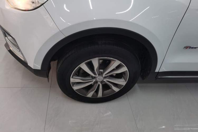 Used Geely Auto Emgrand X7 Sport 2016 1.8TD Automatic Smart Connectivity Version Exterior 4