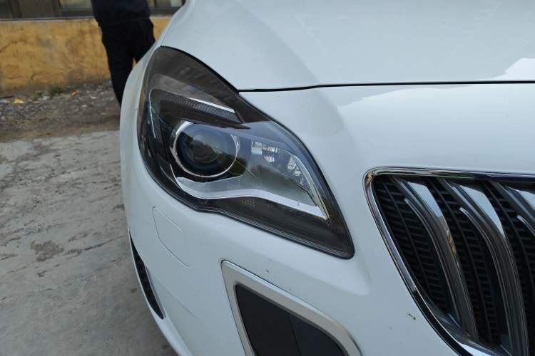 Used Buick Regal 2014 GS 2.0T Passionate Sport Edition Right Front Headlight