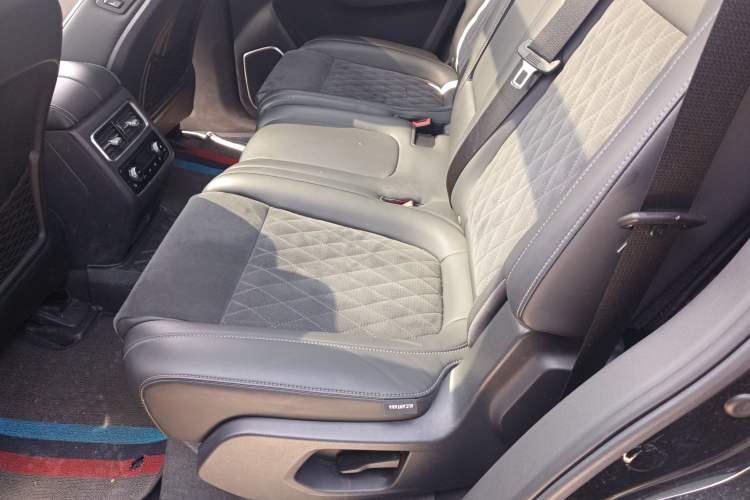 Used Hongqi HS7 2021 2.0T DCT Two-Wheel Drive Smart Connect Flagship Edition