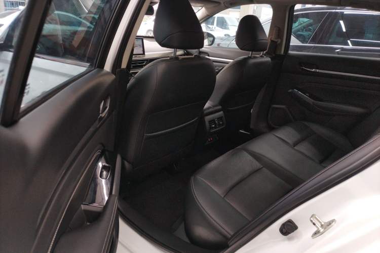 Used Nissan Teana 2022 2.0L XL-TLS Enjoyment Edition
