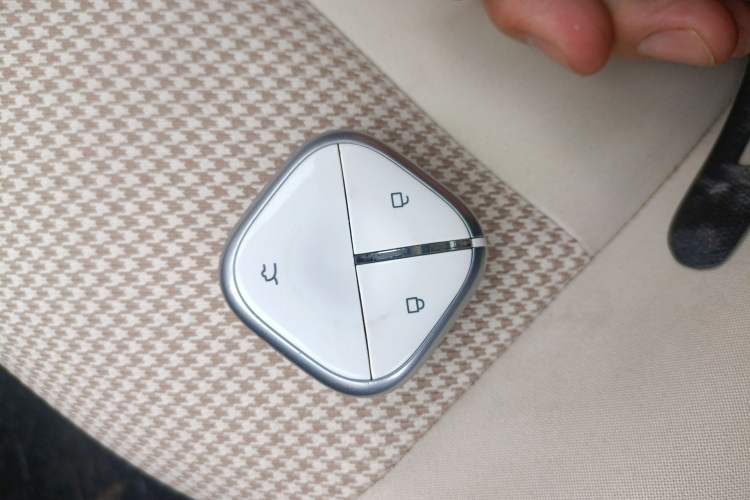 Used Wuling Hongguang MINIEV 2025 Four-Door Version Premium Edition Interior 1