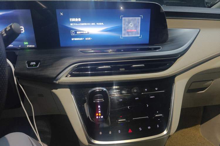 Used Buick GL8 2023 ES Lu Zun Comfort Model
