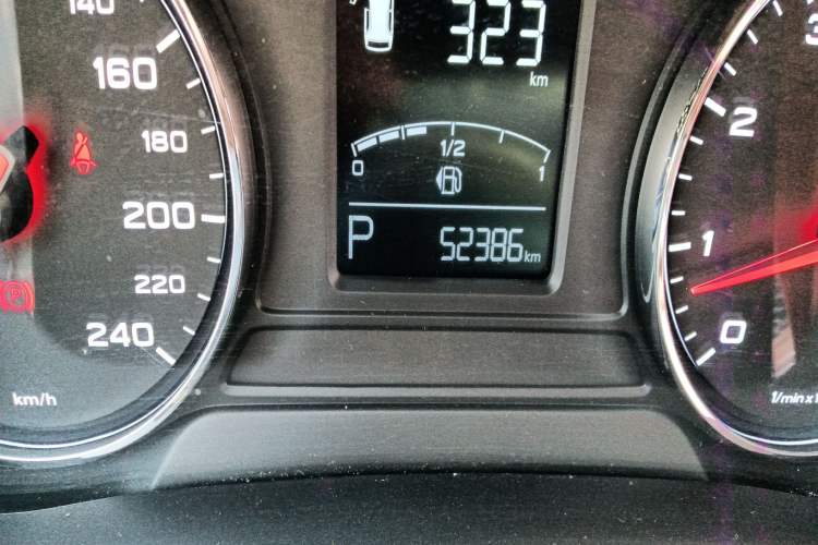 Used MG HS 2019 20T Automatic Two-Wheel Drive Trophy Super Sport Version China VI Standard
