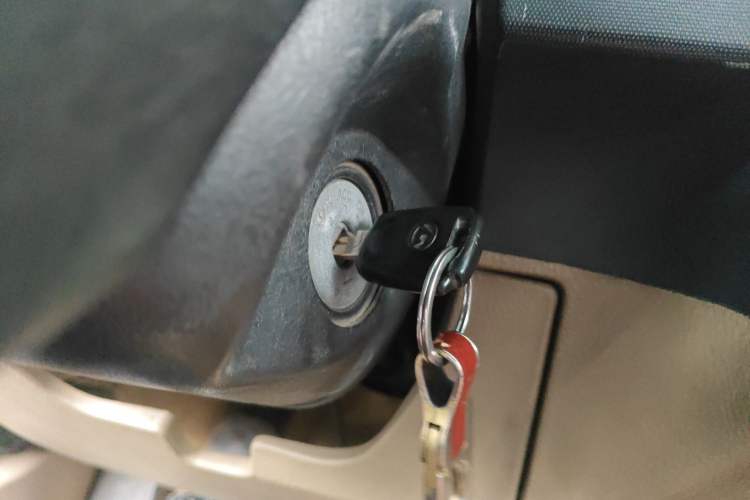 Used Leopaard Feiting 2010 Fashion Edition 1.5L Two-Wheel Drive Comfort Version Vehicle Key