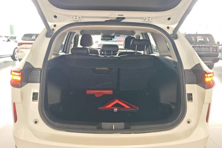 Used Haval H6 2021 3rd Generation 1.5T Automatic Two-Wheel-Drive Supreme Trunk