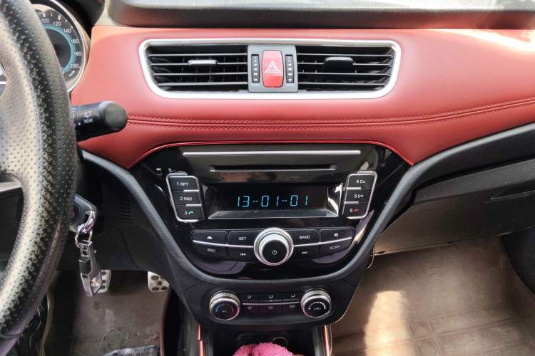 Used Haval H1 2015 1.5L Manual Urban Model
