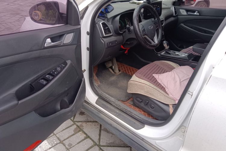 Used Hyundai Tucson 2019 280TGDi Dual-Clutch Two-Wheel Drive Fashion Edition China VI Standard