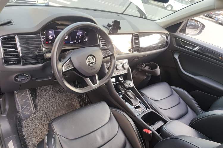 Used Skoda Kodiaq 2019 Updated TSI380 7-Seater All-Wheel-Drive Flagship Version China V Emission Standard