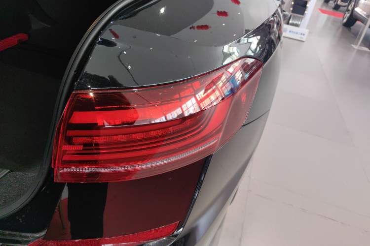 Used Volkswagen Passat 2026 Model, Outstanding 380TSI Xingkong Longteng Edition