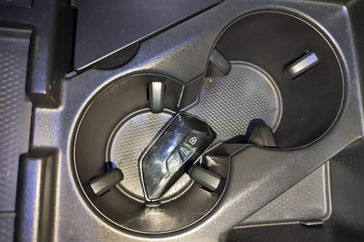 Used Volkswagen ID.6 CROZZ 2022 Long-Range PRO Edition Interior 1