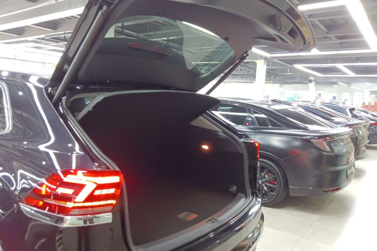 Used Volkswagen Teramont X 2020 Facelifted 330TSI Two-Wheel-Drive Luxury Edition
