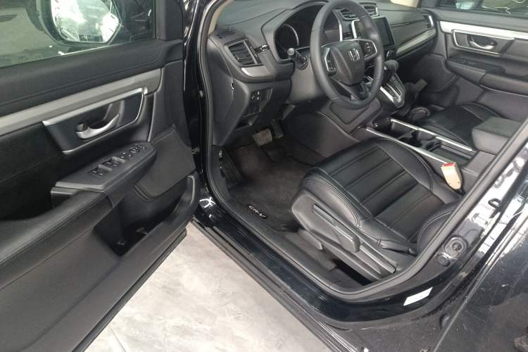 Used Honda CR-V 2021 240TURBO CVT 2WD Comfort Version