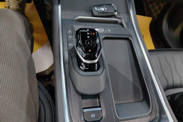 Used Ford Edge 2025 Escape L 2.0T EcoBoost Two-Wheel Drive 7-Seater Luxury Model