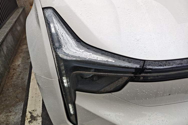 Used NETA U 2021 Pro 610 Fire-Seeking Edition Right Front Headlight