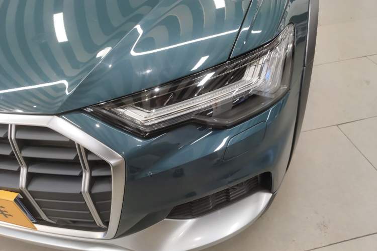 Used Audi A6 2020 allroad quattro Explorer 55 TFSI Prestige Off-Road Model