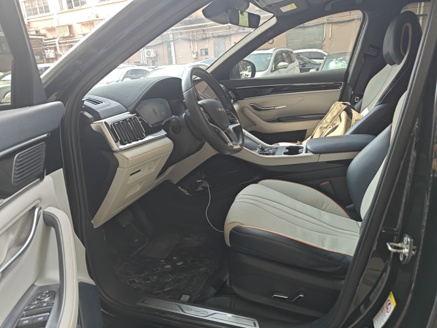 BYD Song PLUS New Energy 2023 Champion Edition DM-i 150KM Flagship PLUS — снимка 17