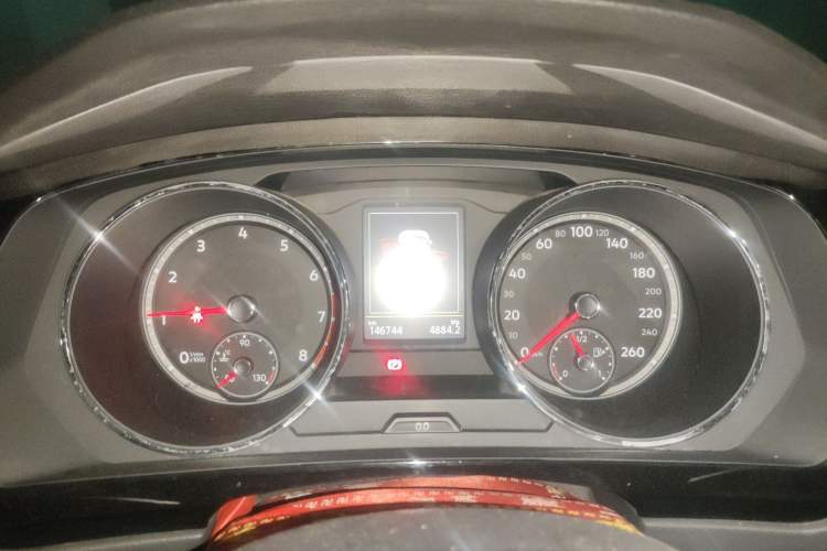 Used Volkswagen Tiguan L 2017 330TSI Automatic Two-Wheel Drive Comfort Edition Odometer Close Up