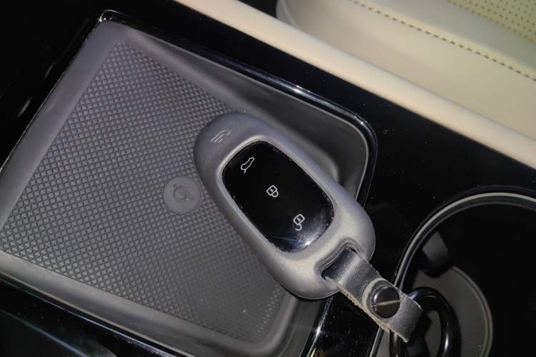 Used Li Auto ONE 2020 Extended-Range 6-Seater Version
