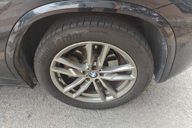 Used BMW X3 2019 xDrive28i M Sport Package Right Front Wheel Hub