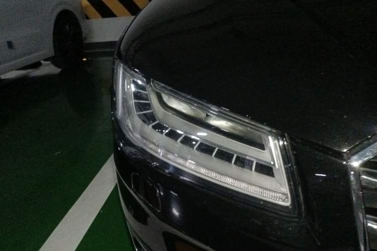 Used Audi A8 2016 A8L 45 TFSI quattro Comfort model Right Front Headlight