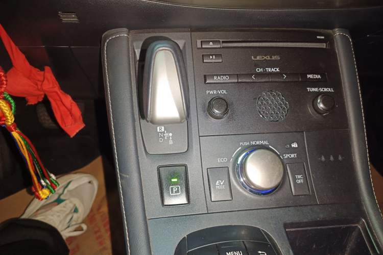 Used Lexus CT 2014 CT200h Comfort Edition Monochrome Gear Lever