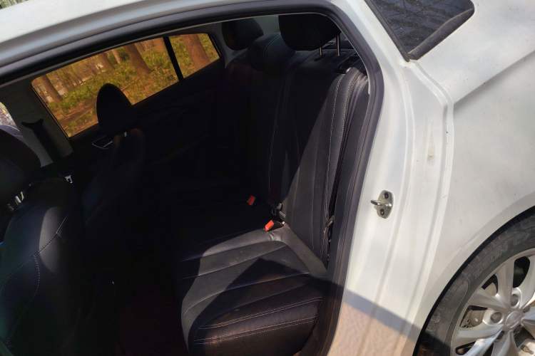 Used Roewe i5 2020 1.5L Automatic 4G Connected Linghao Edition
