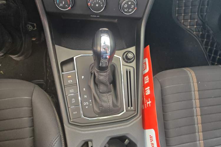 Used Volkswagen Lavida 2021 280TSI DSG Comfort Edition Gear Lever