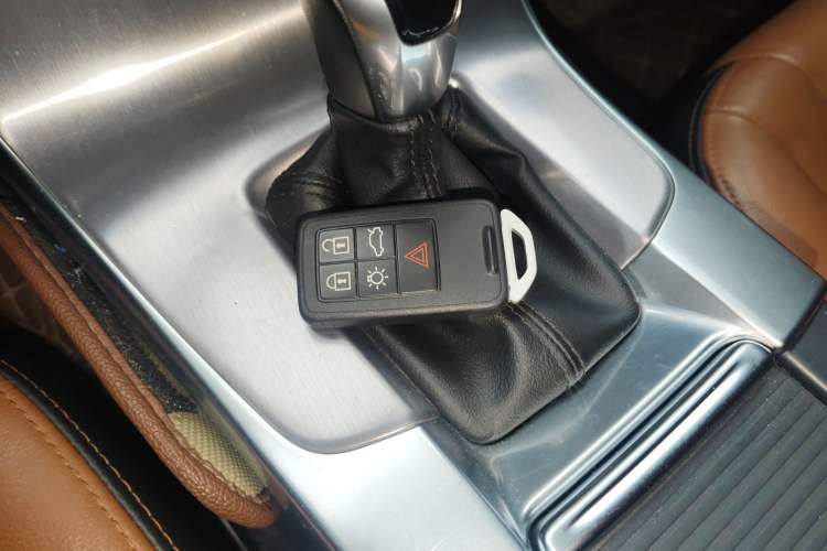 Used Volvo S60 2018 S60L T4 Zhiyuan Edition
