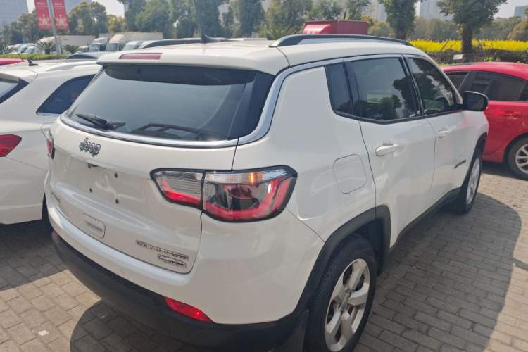 Used Jeep Compass 2017 200T Automatic Family Edition
