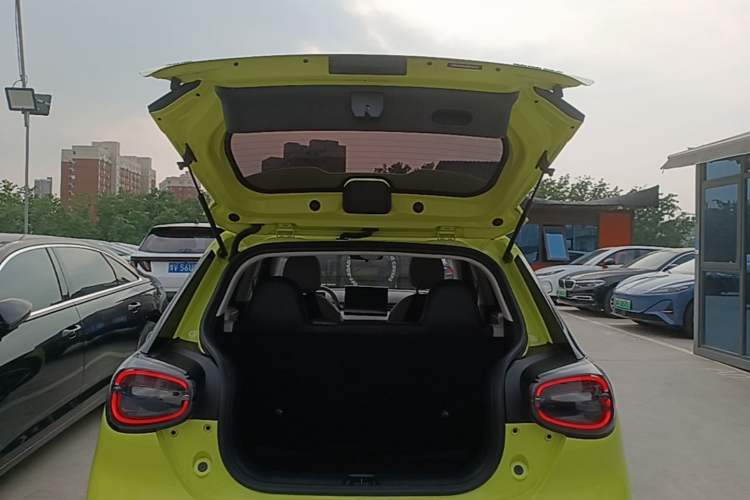 Used Dongfeng NAMMI 01 2024 430 Max Trunk