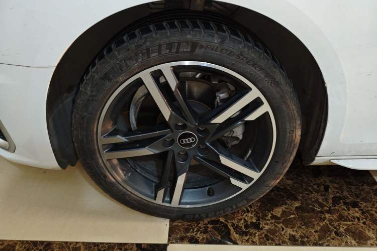 Used Audi A4L 2023 40 TFSI Fashion Dynamic Model
