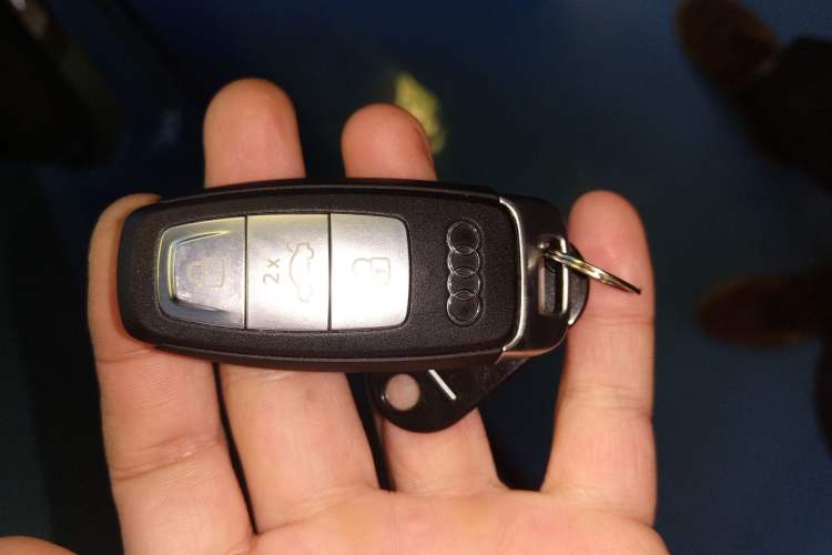 Used Audi Q5 e-tron 2022 40 e-tron Starlight Edition Mech Kit
